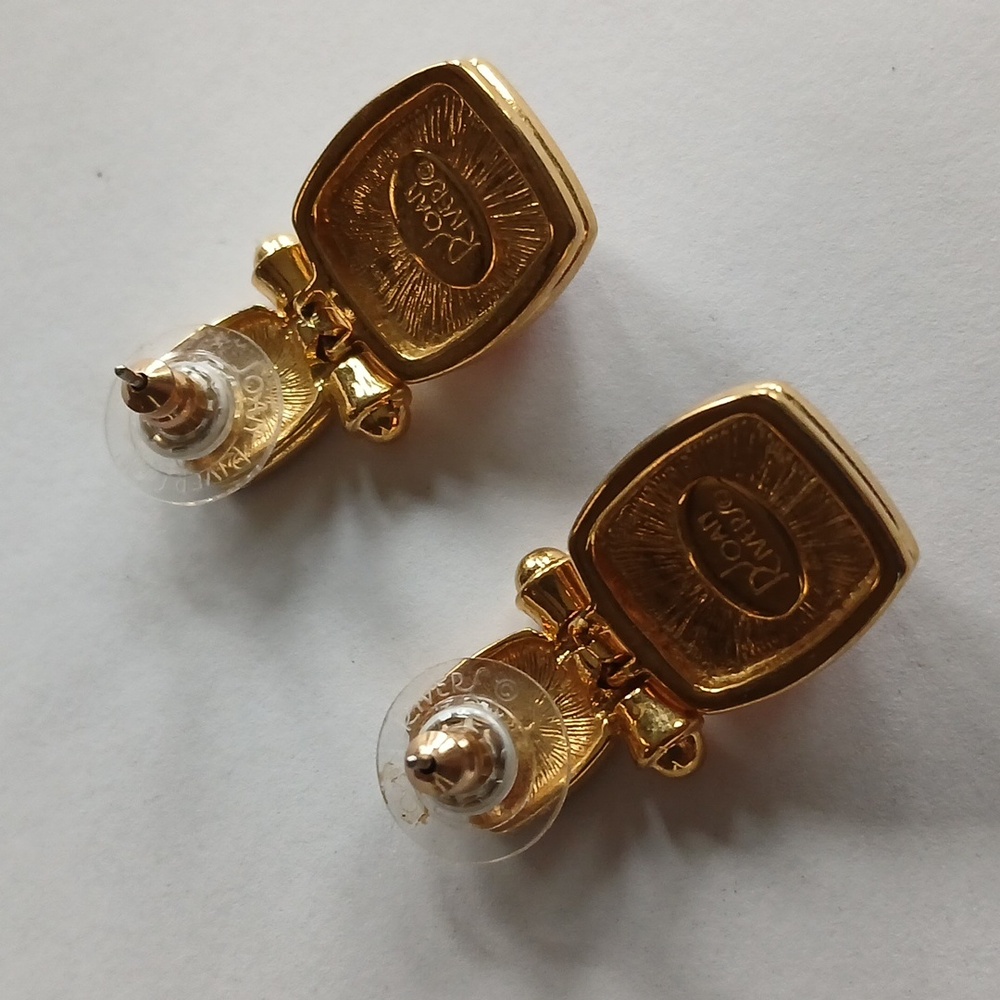 Earrings - Picture 3 of 5